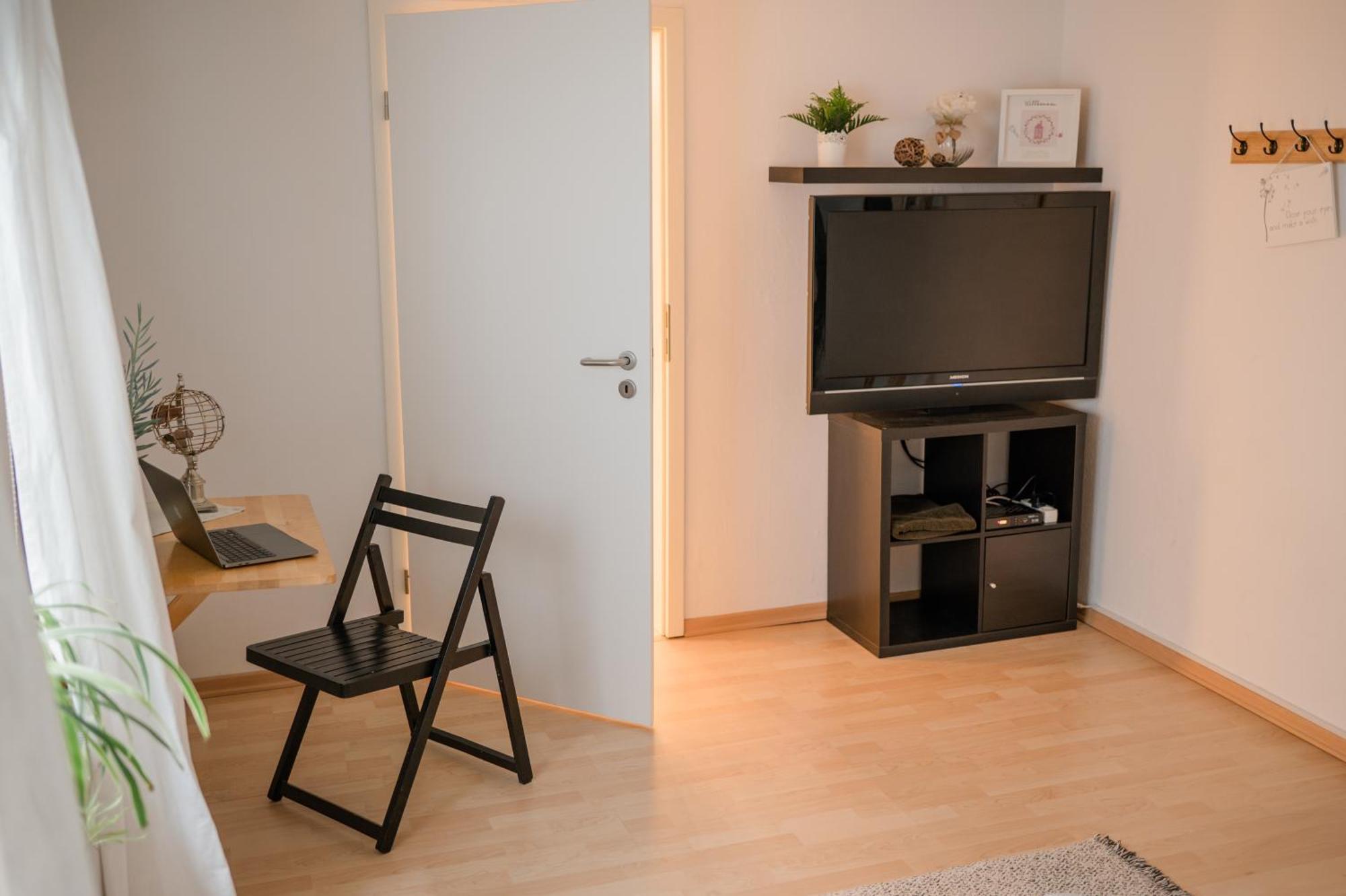 Buchlindenweg - Zimmer & Ferienwohnung Breitscheid  Exterior photo